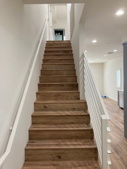 2ND STAIRWELL LEADING TO BEDROOMS - 648 N Serrano Ave