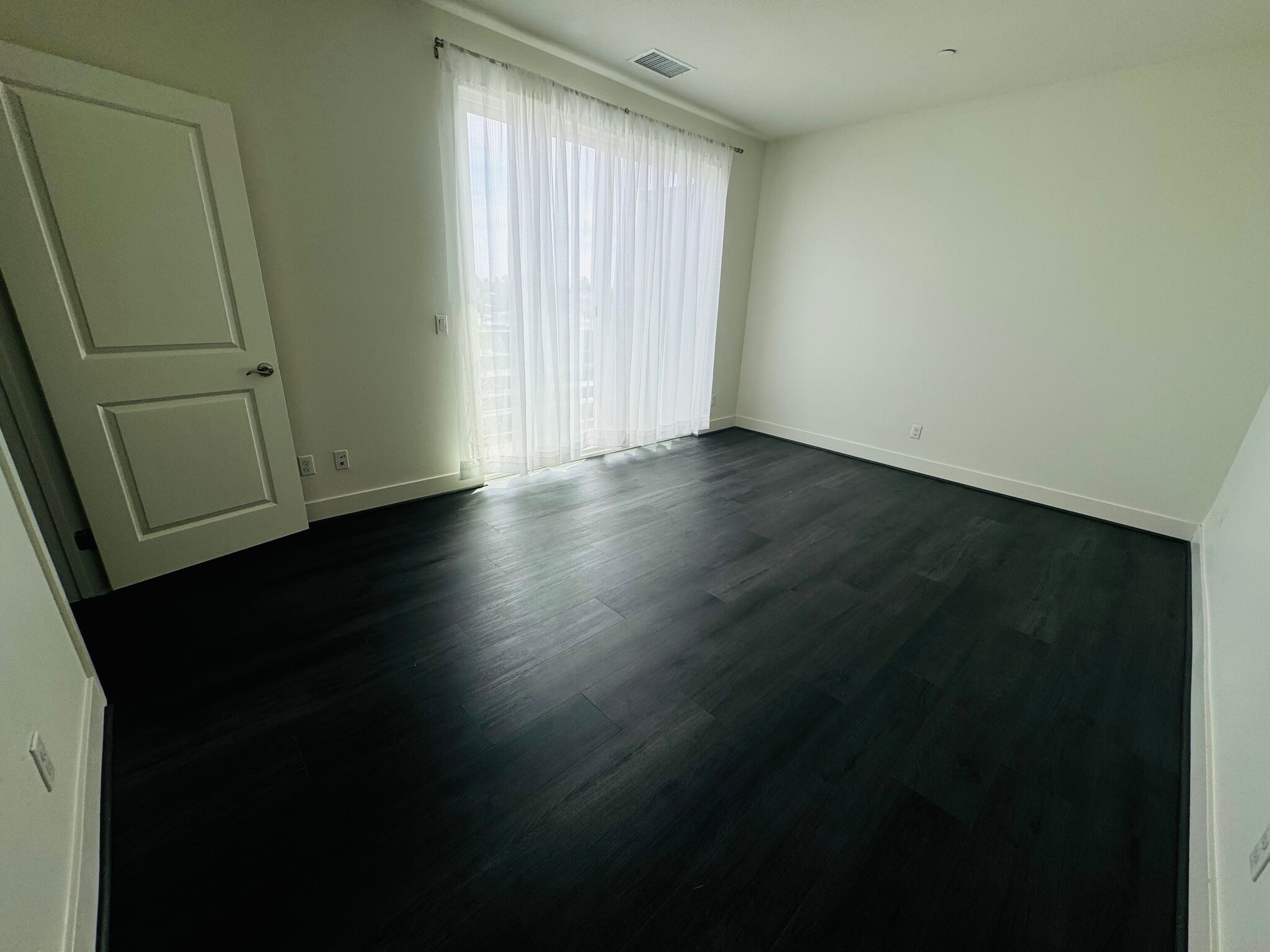 Building Photo - 1266 N Harbor Blvd
