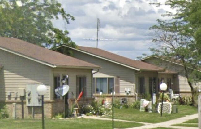 Building Photo - 125 Shire Cres