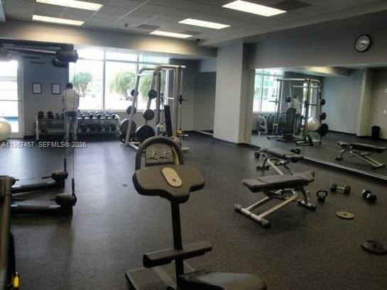 Building Photo - 1200 Brickell Bay Dr