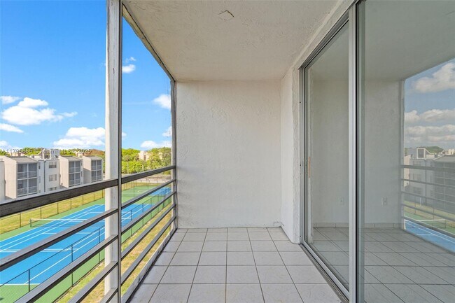 Building Photo - 14170 SW 84th St