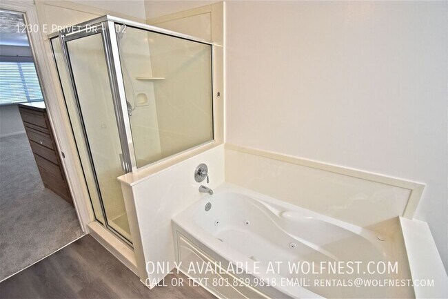 Building Photo - 1230 Privet Dr