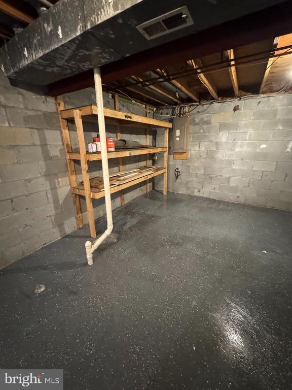 Building Photo - 9730 Red Clover Ct