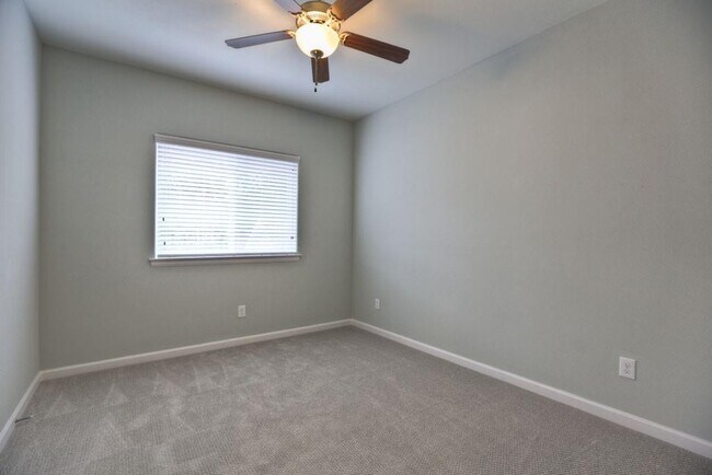 Building Photo - 179 Kendrick Pines Blvd