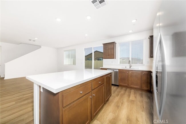 Building Photo - 1878 Sequoia Pl