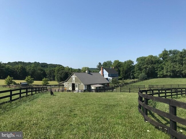 Building Photo - 15642 Old Waterford Rd