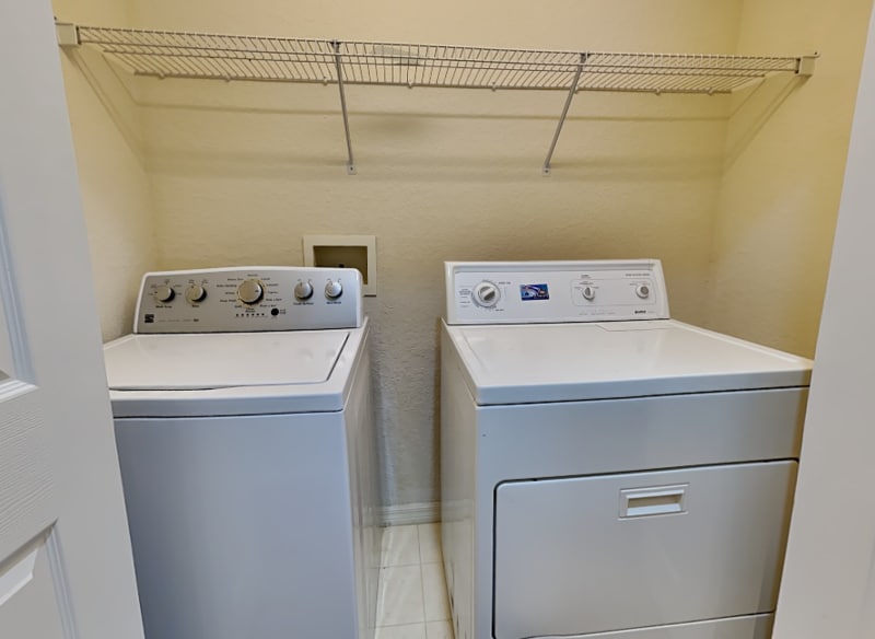 Building Photo - 3315 W De Leon St