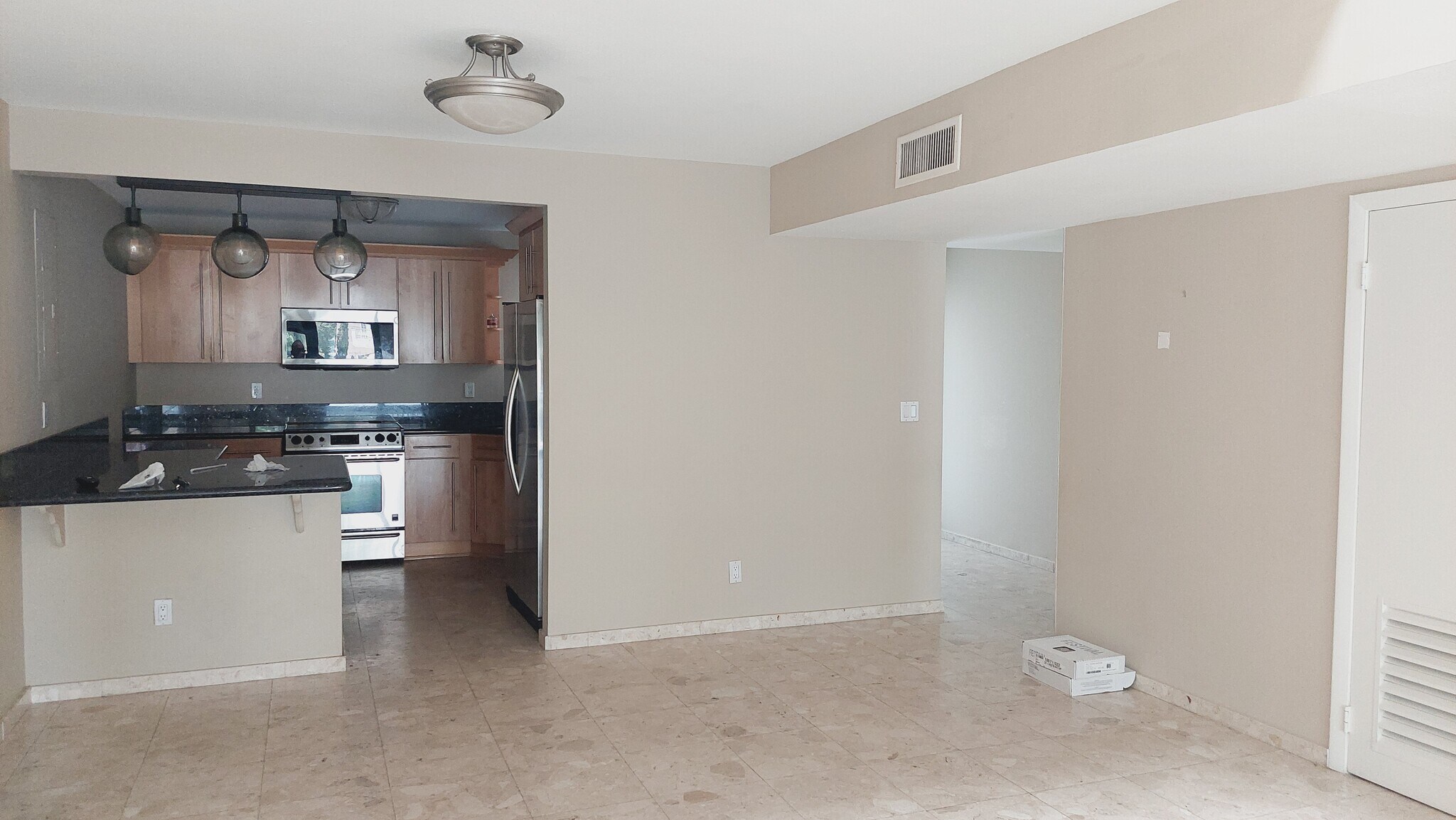 Building Photo - 255 Poinciana Island Dr