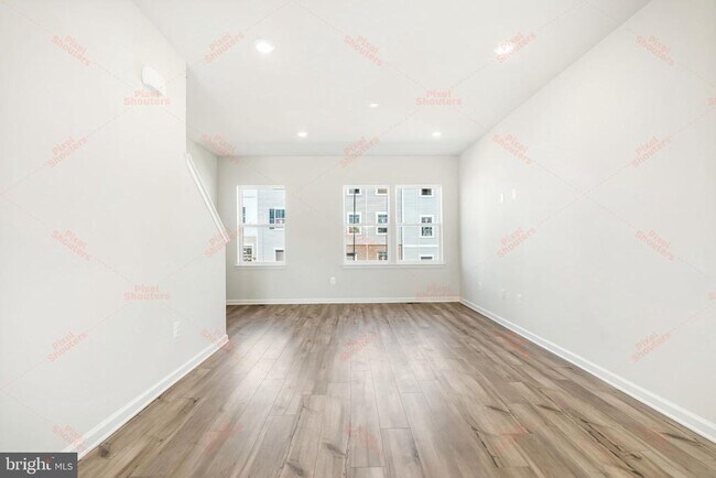 Building Photo - 44 Brookfield Mews