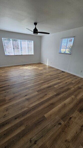 Building Photo - 47 S Brentwood Ave