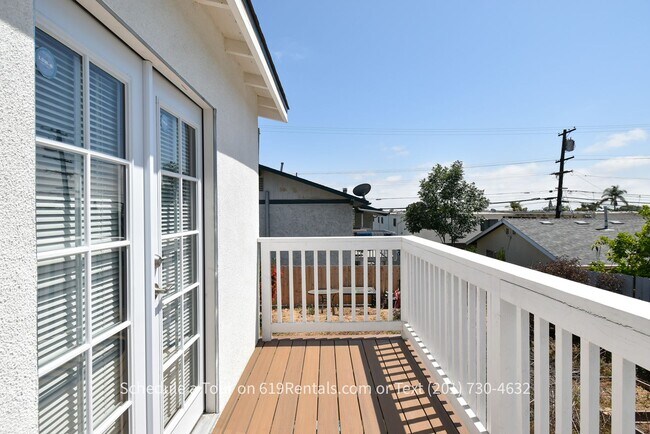 Building Photo - Remodeled 3 Bedroom, 2 Bath House