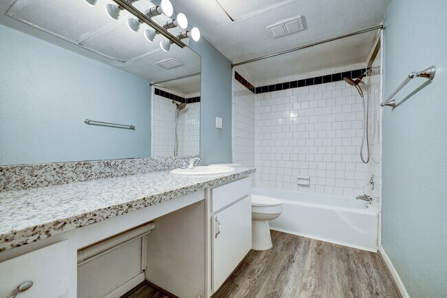 Building Photo - 4633 Wild Indigo St