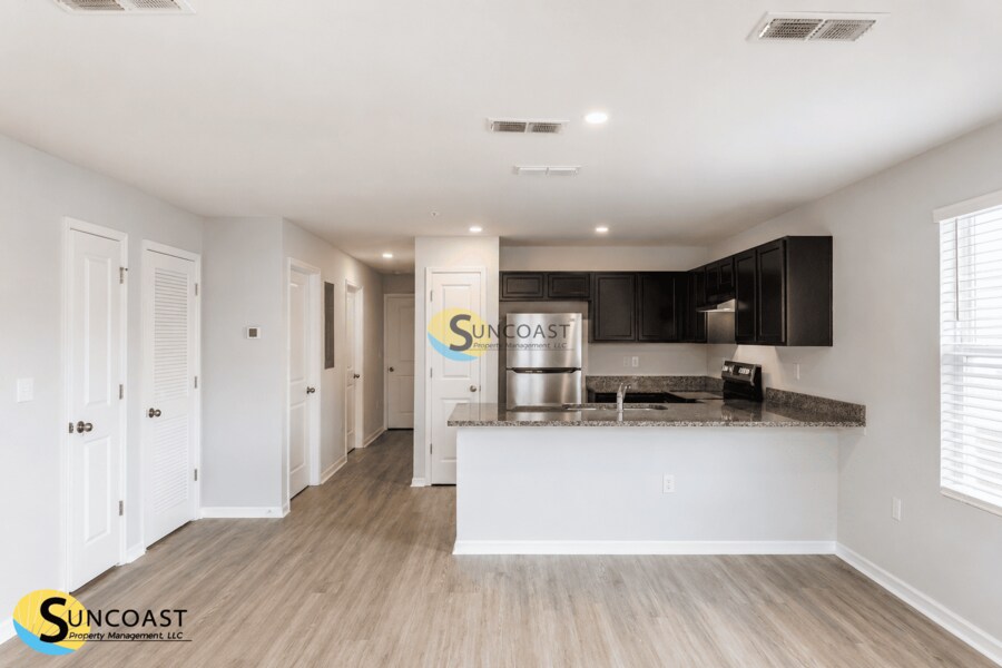 Building Photo - 6474 Sweetbay Ln