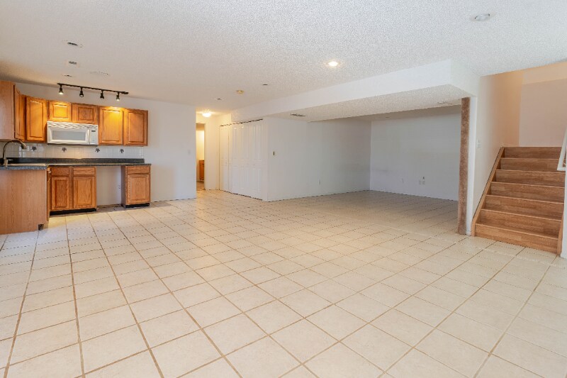 Building Photo - 6115 Fescue Dr