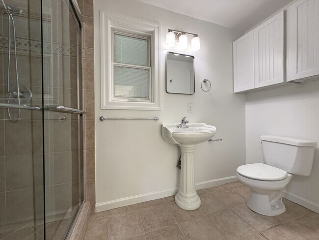 Building Photo - Charming Updated 4BR Home on Prime Corner ...
