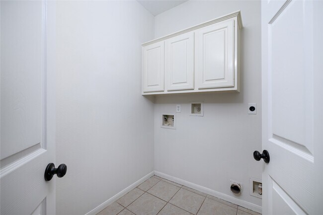 Building Photo - 107 N Sunny Slope Cir