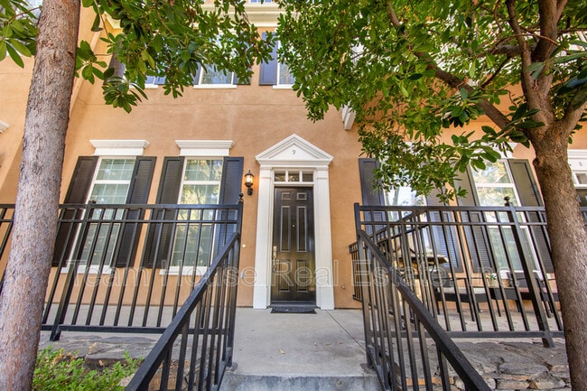 Building Photo - 27007 Edgewater Lnr