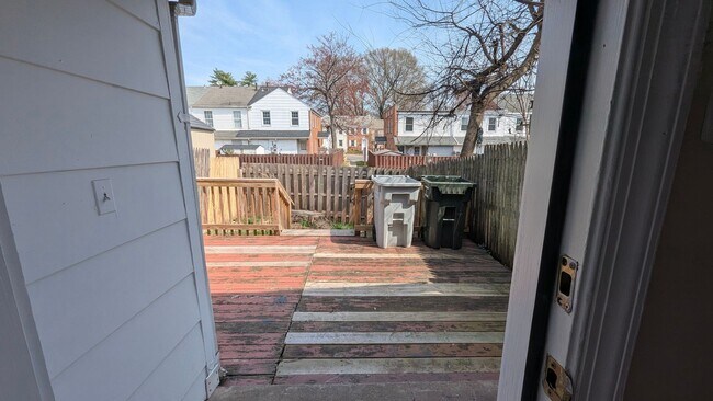 Building Photo - Charming 3 Bed And 1.5 Bath Townhome In Georgetown South