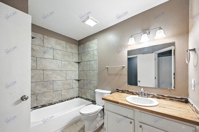 Building Photo - 9510 Olde Towne Row