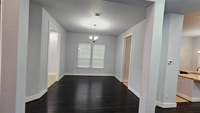 Building Photo - 3715 Aldridge Dr