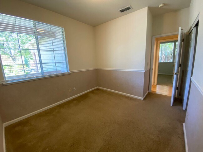 Building Photo - Awesome Folsom Home in Broadstone, Near Raquet Club, Intel, Kaiser, The Palladio, and More!