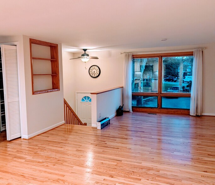 Building Photo - 8856 Youngsea Pl