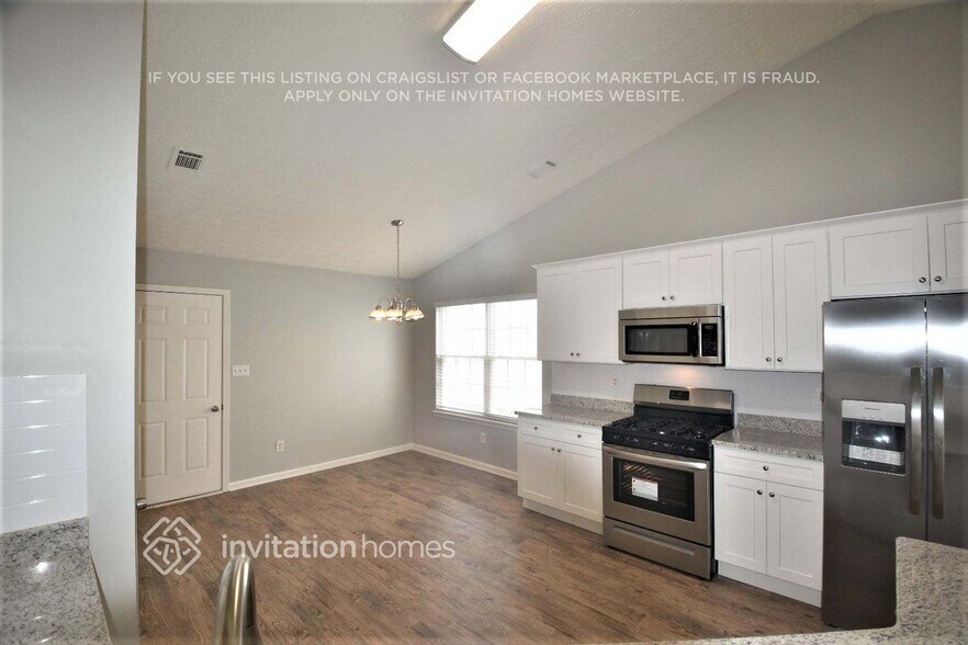 Building Photo - 1720 Courtyard Ln