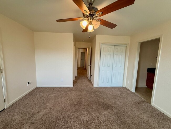 Building Photo - 3 Bedroom 2 Bath House!