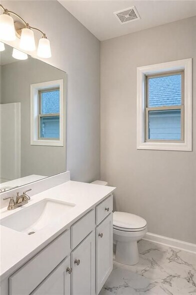 Building Photo - 4462 Silver Oak Dr SW