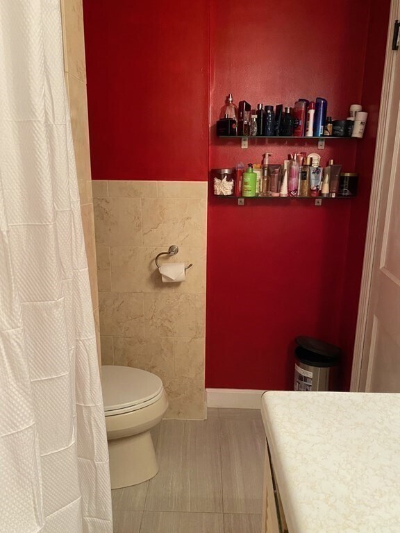 Building Photo - 14 Shakespeare Rd