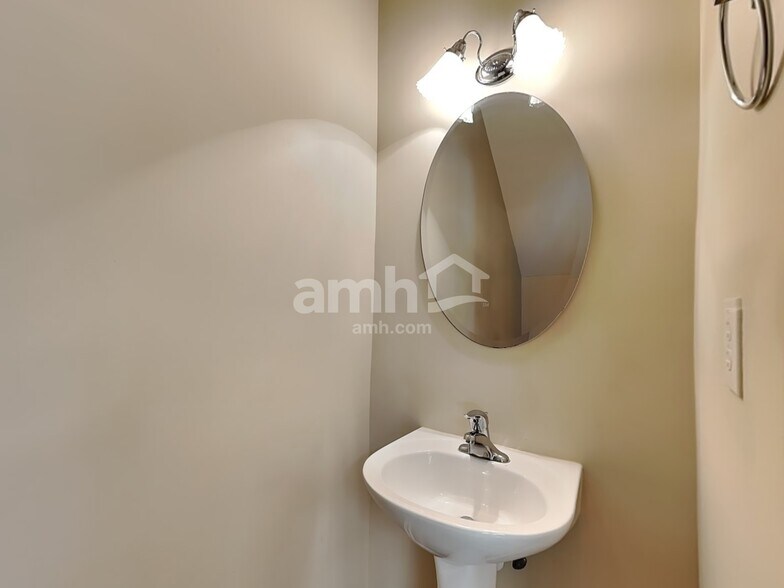Building Photo - 4635 Craver Woods Ct