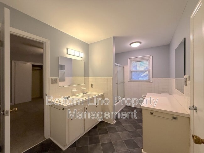 Building Photo - 9419 Brenda Ann Rd