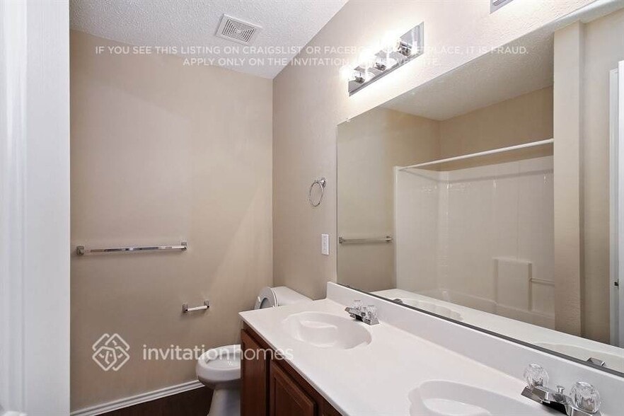 Building Photo - 332 Snapdragon Ct