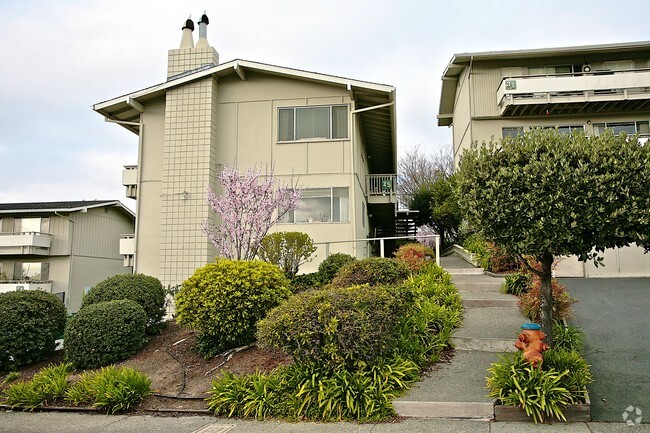 Building Photo - Palmetto at Tiburon View