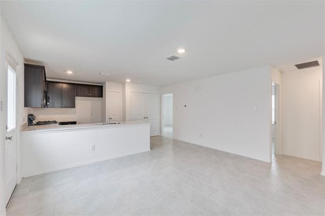 Building Photo - 7769 Ruellia Rd