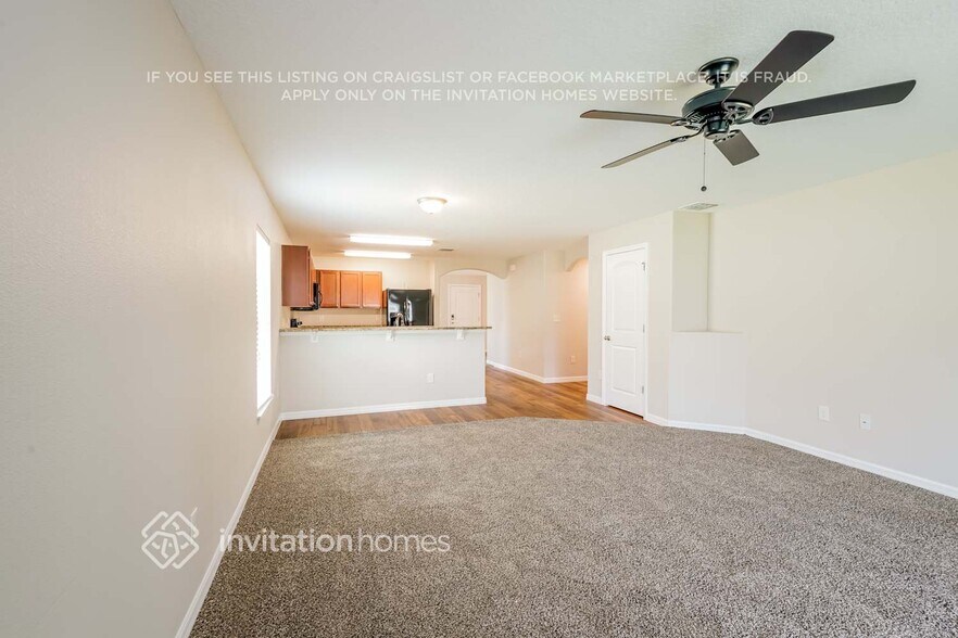 Building Photo - 11833 Thicket Wood Dr