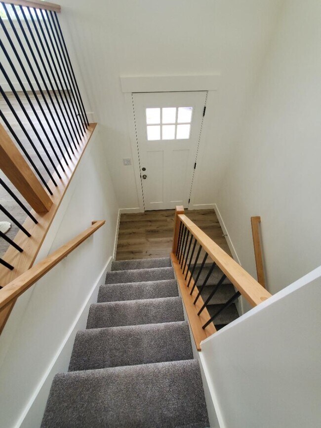 Building Photo - 5905 Jackling Way