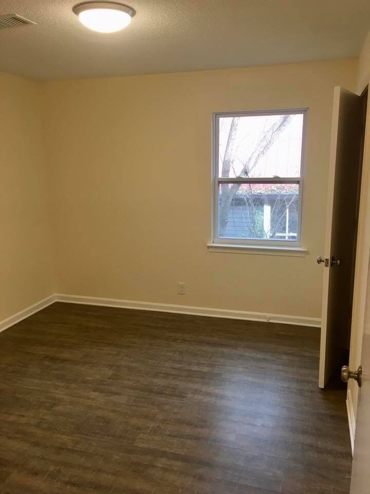 Bedroom 2 - 422 McClellan Ave