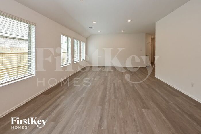 Building Photo - 22683 Malvicino Dr