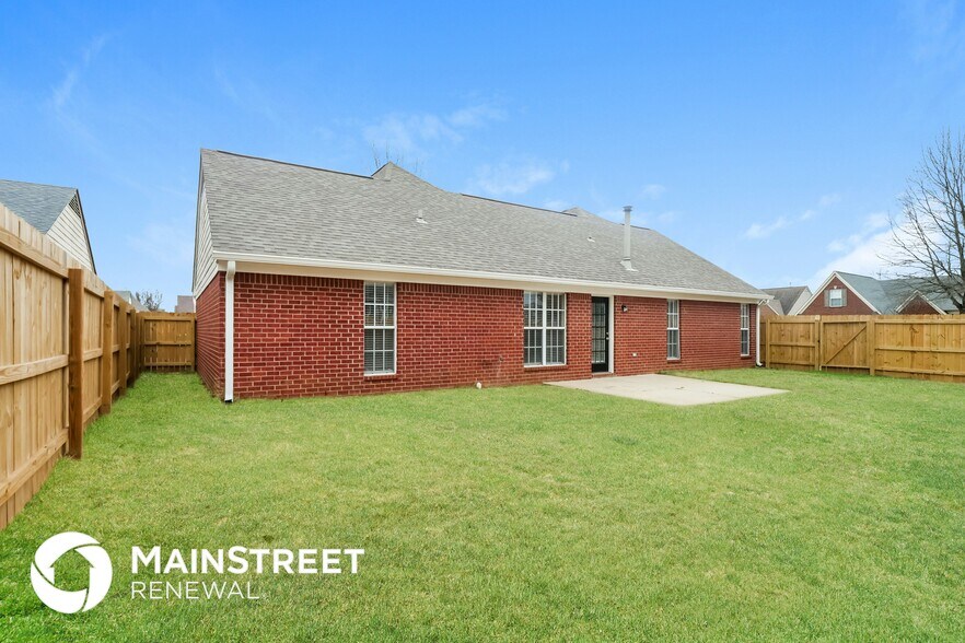 Building Photo - 5665 Deer Ridge Dr