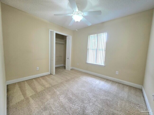 Building Photo - 6057 Paige Pointe Dr