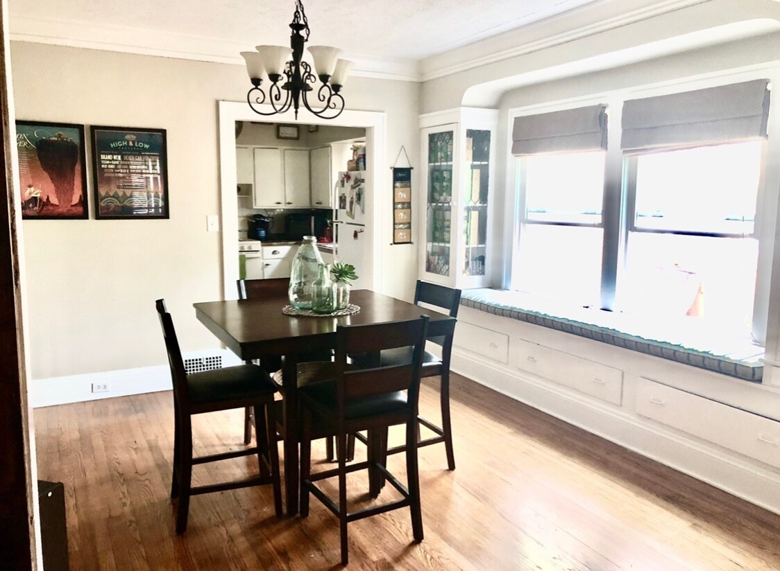 Building Photo - 1124 Summit Ave