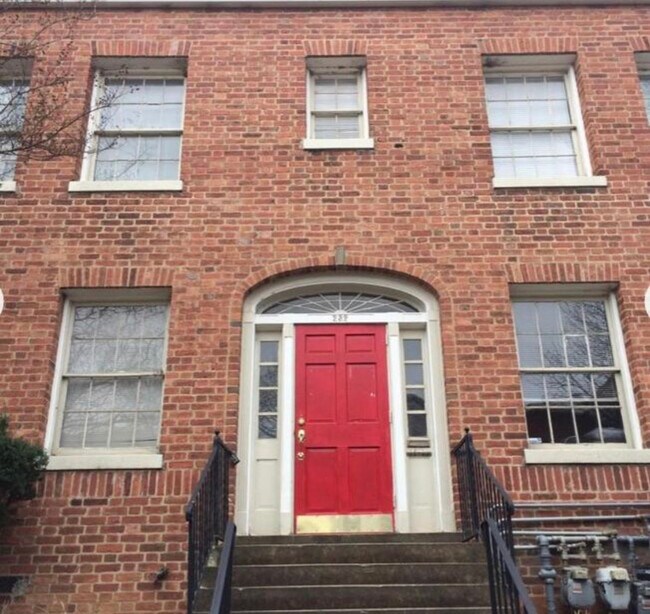 Primary Photo - 232 10th St NE