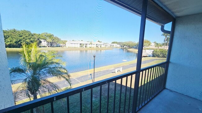 Building Photo - 1001 Green Pine Blvd