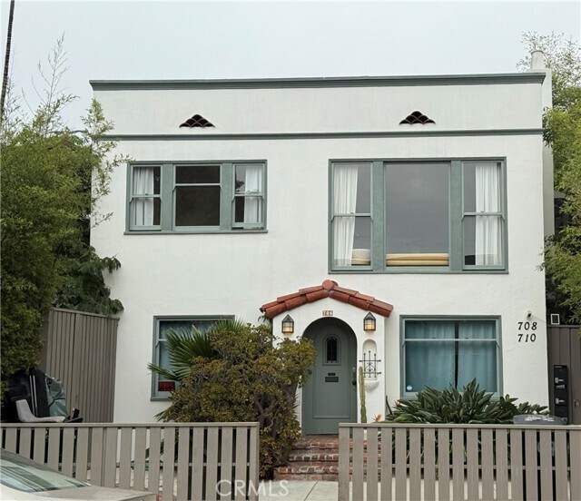 Primary Photo - 706 6th Ave