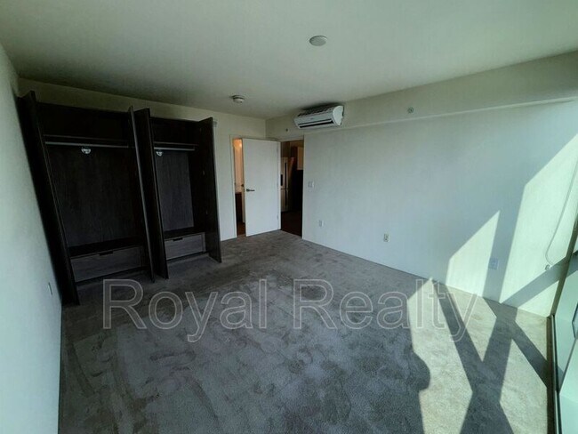 Building Photo - 1631 Kapiolani Blvd