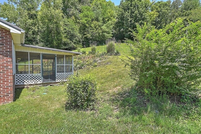 Building Photo - 597 Clear Branch Rd