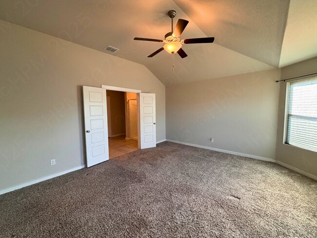 Building Photo - Spacious One Story 3 Bedroom Home with Covered Patio in Converse