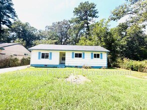 Building Photo - 717 Caruthers Rd