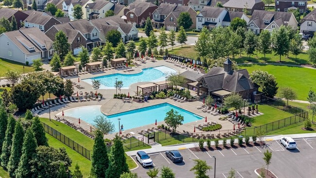 Building Photo - 1444 Channing Dr